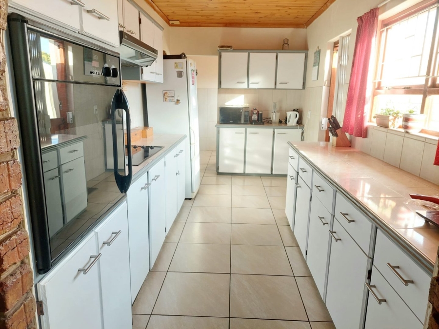 3 Bedroom Property for Sale in Heiderand Western Cape